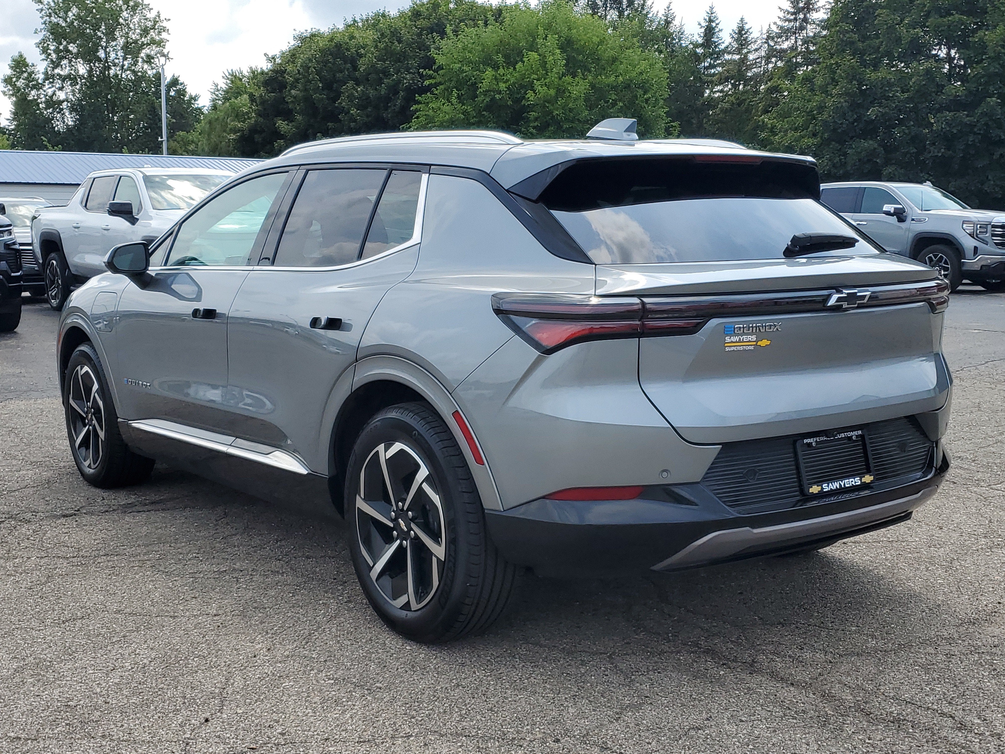 2025 Chevrolet Equinox EV LT
