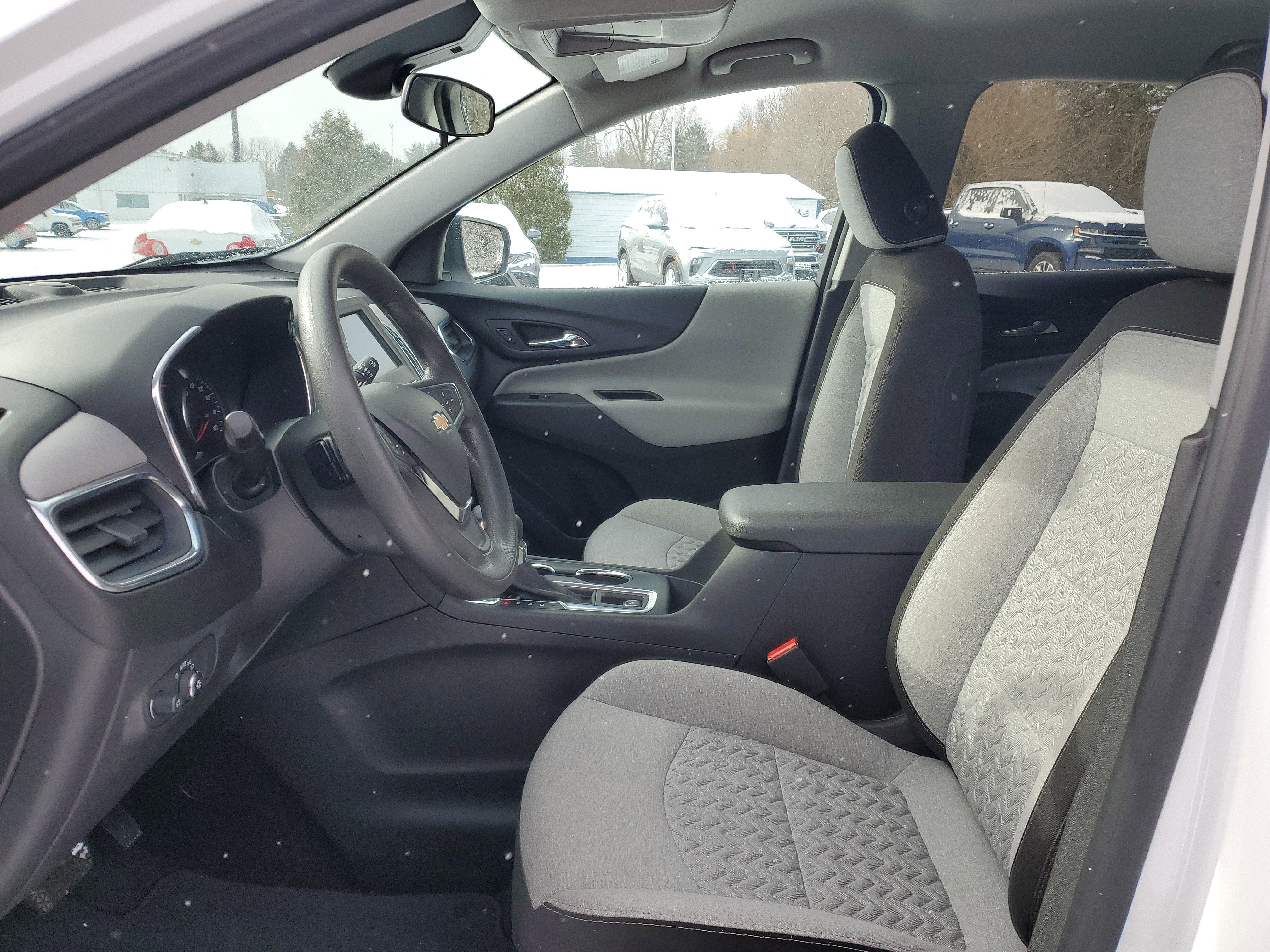 2023 Chevrolet Equinox LS