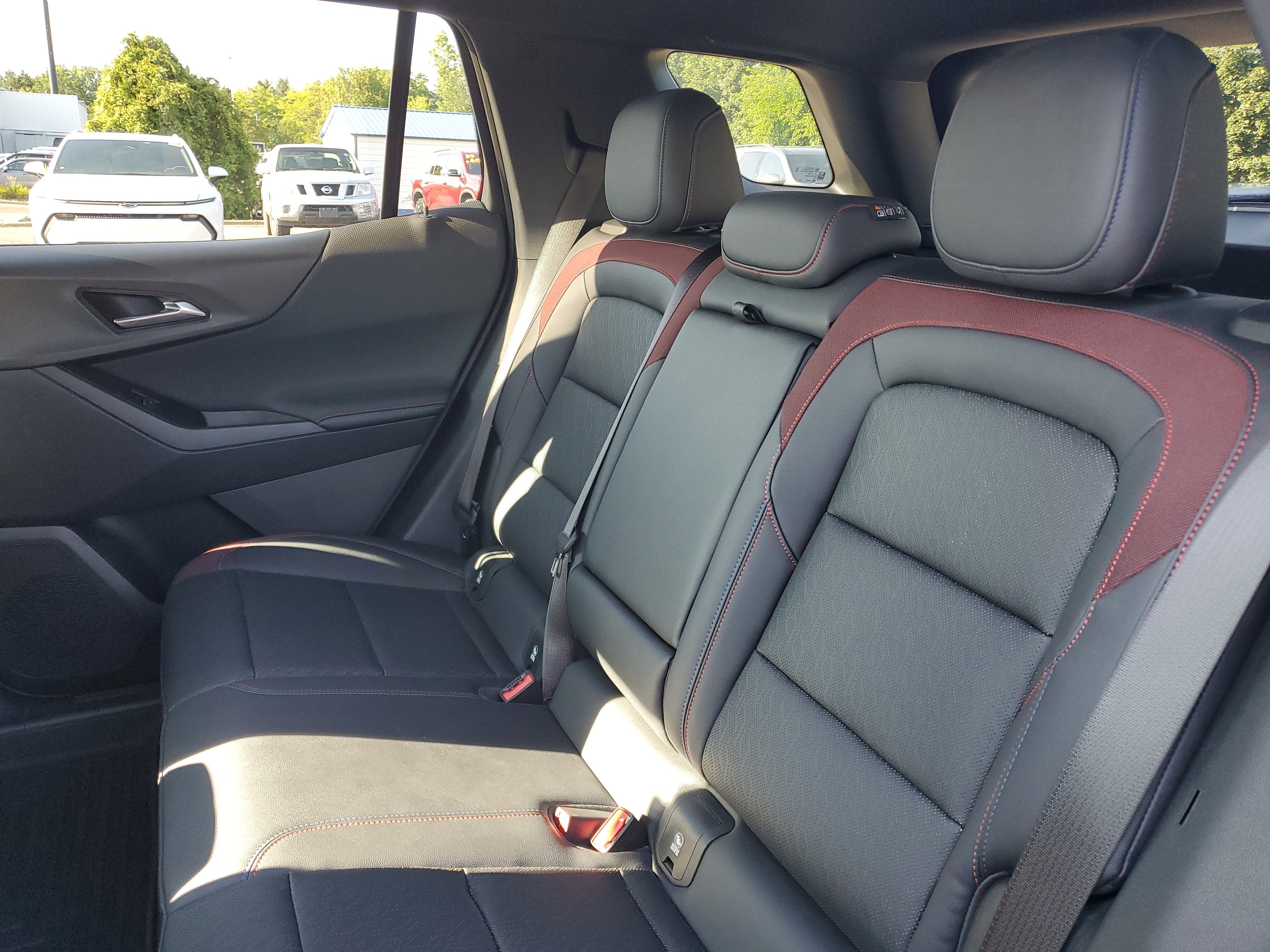 2025 Chevrolet Equinox RS