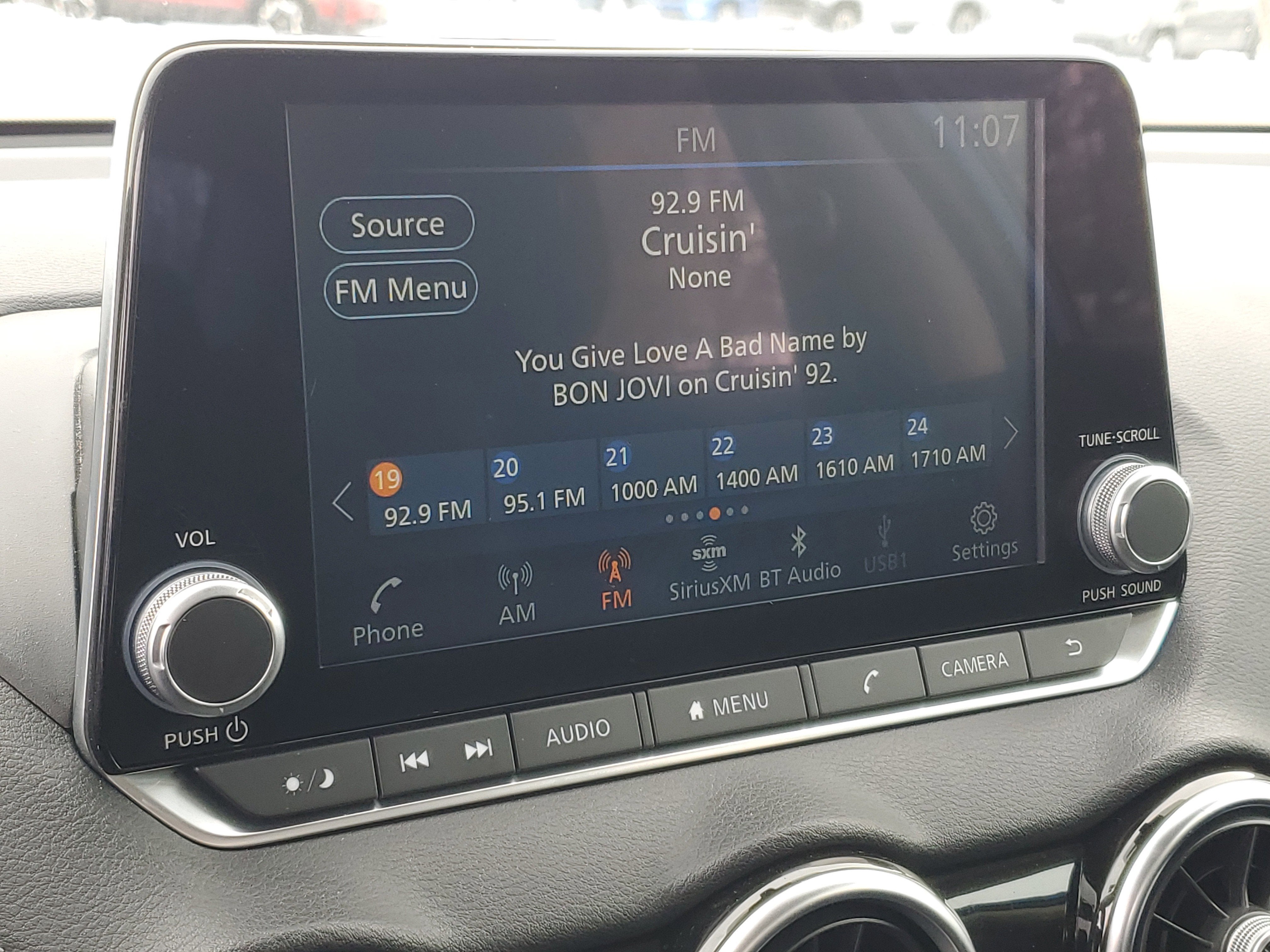 2024 Nissan Sentra SV Xtronic CVT