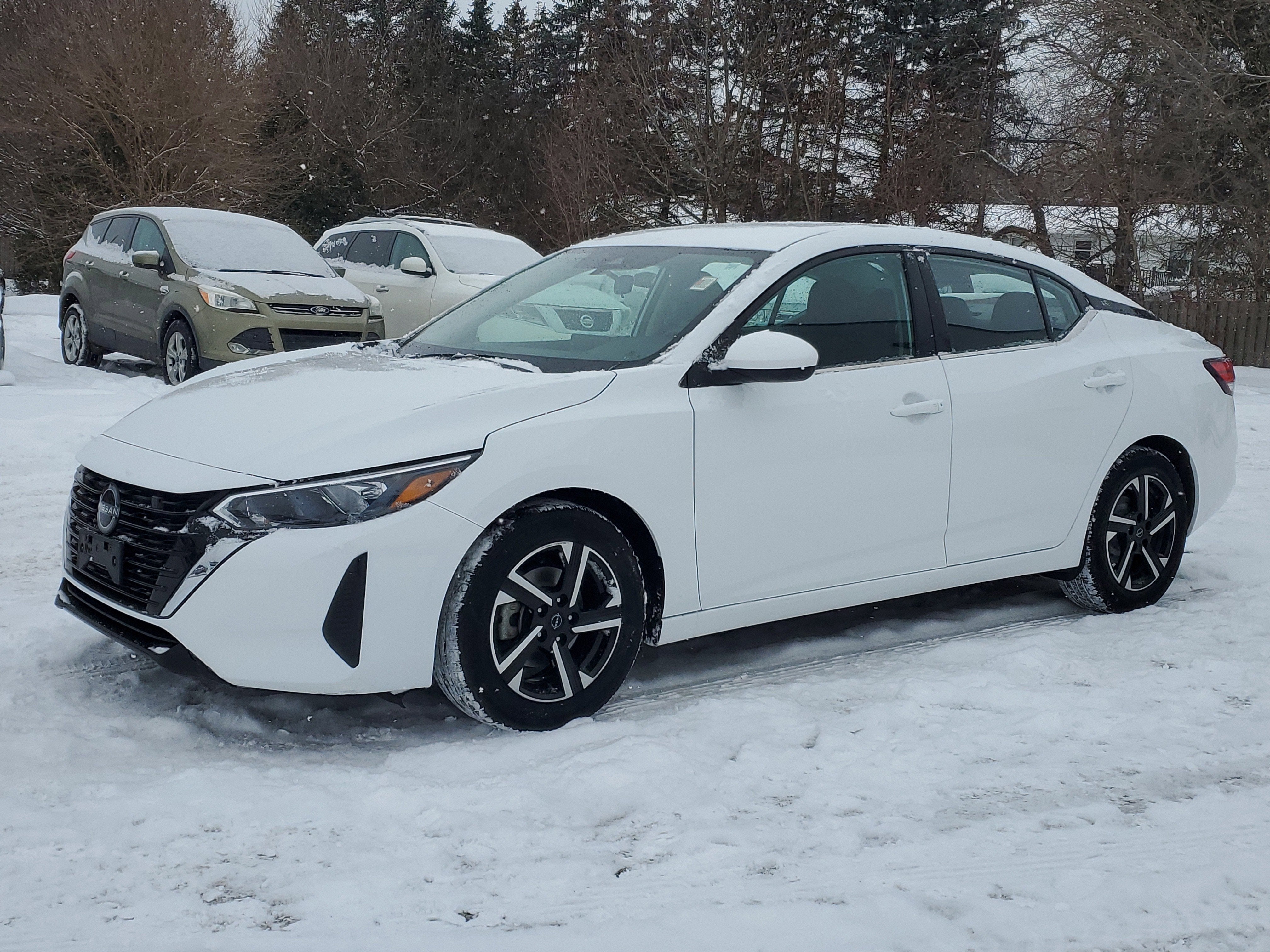 Used 2024 Nissan Sentra SV with VIN 3N1AB8CV8RY218388 for sale in DeWitt, MI