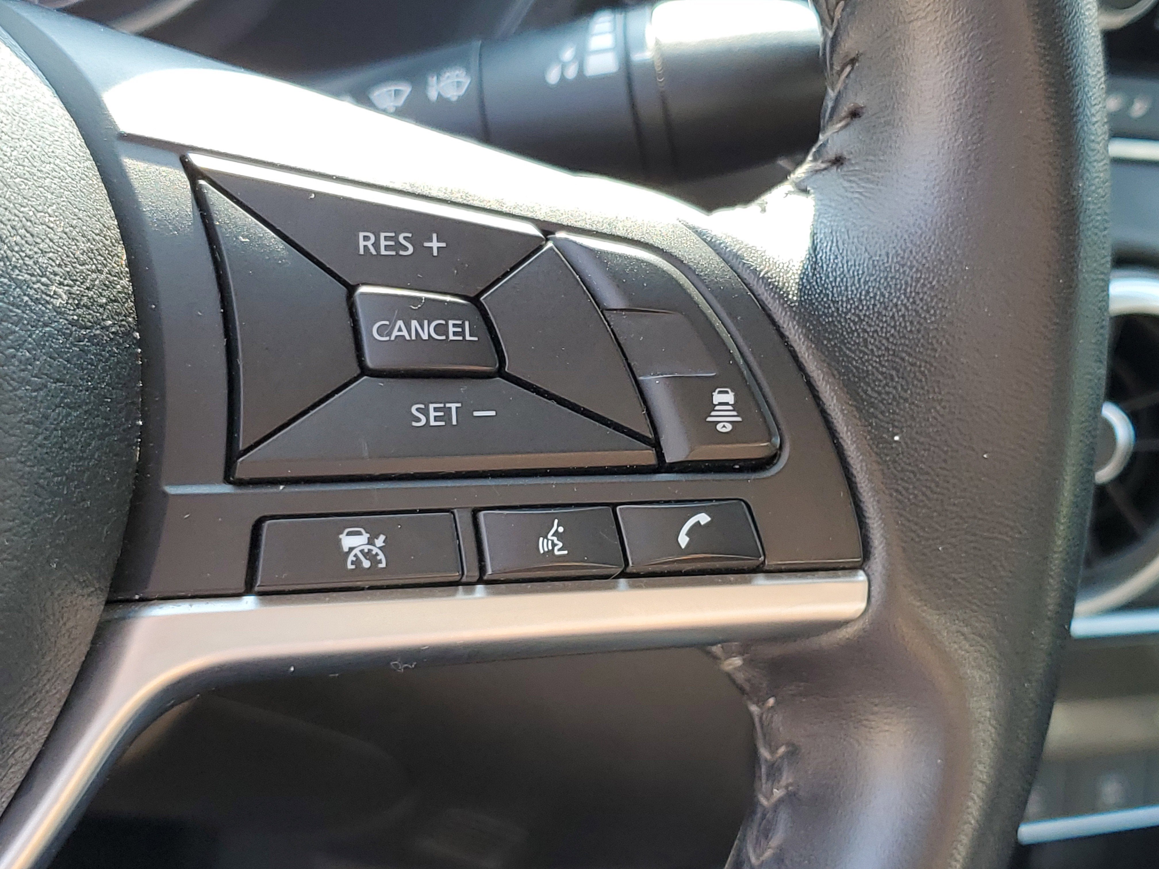 2021 Nissan Sentra SV Xtronic CVT