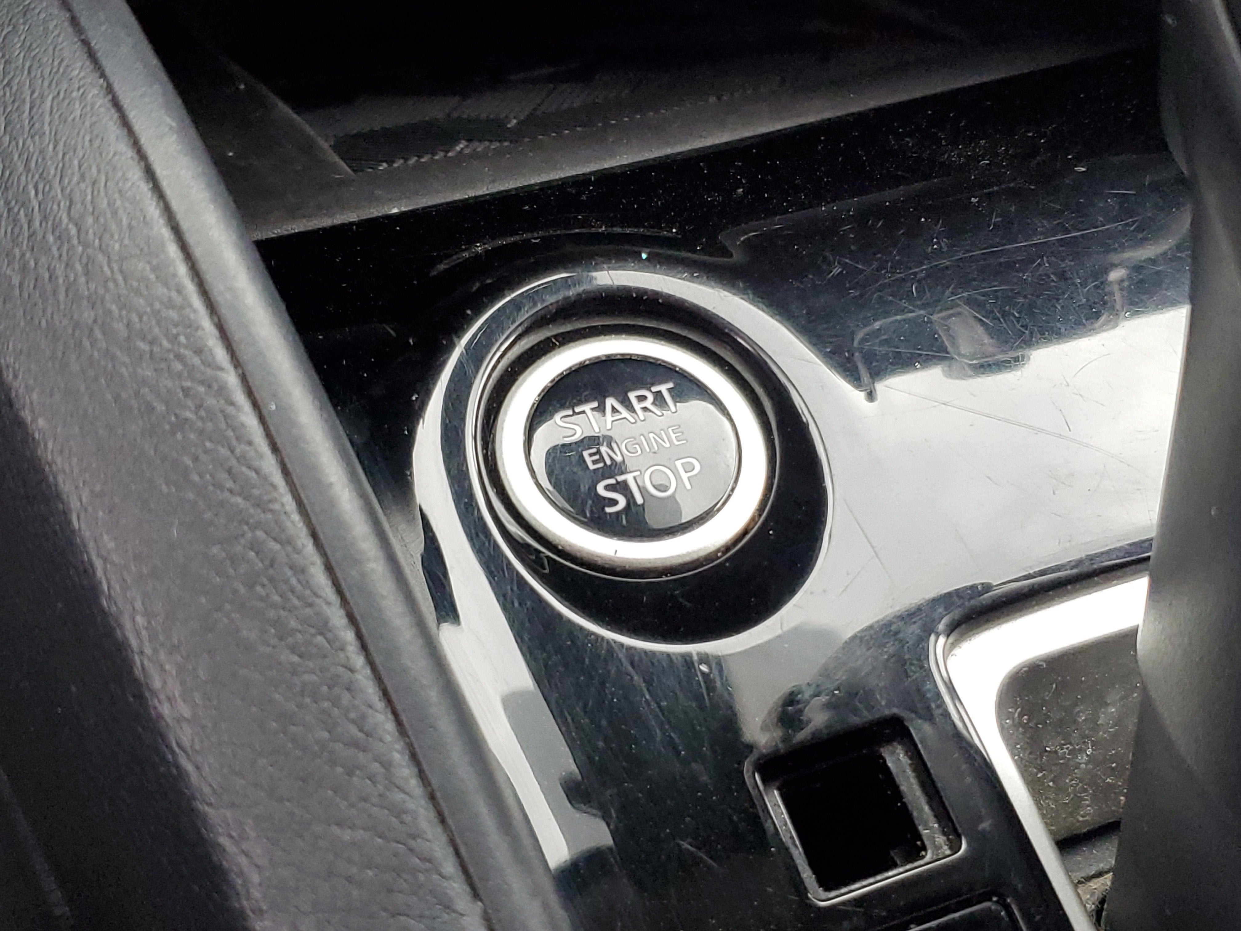 2023 Nissan Versa SV