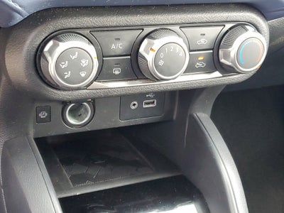 2023 Nissan Versa SV