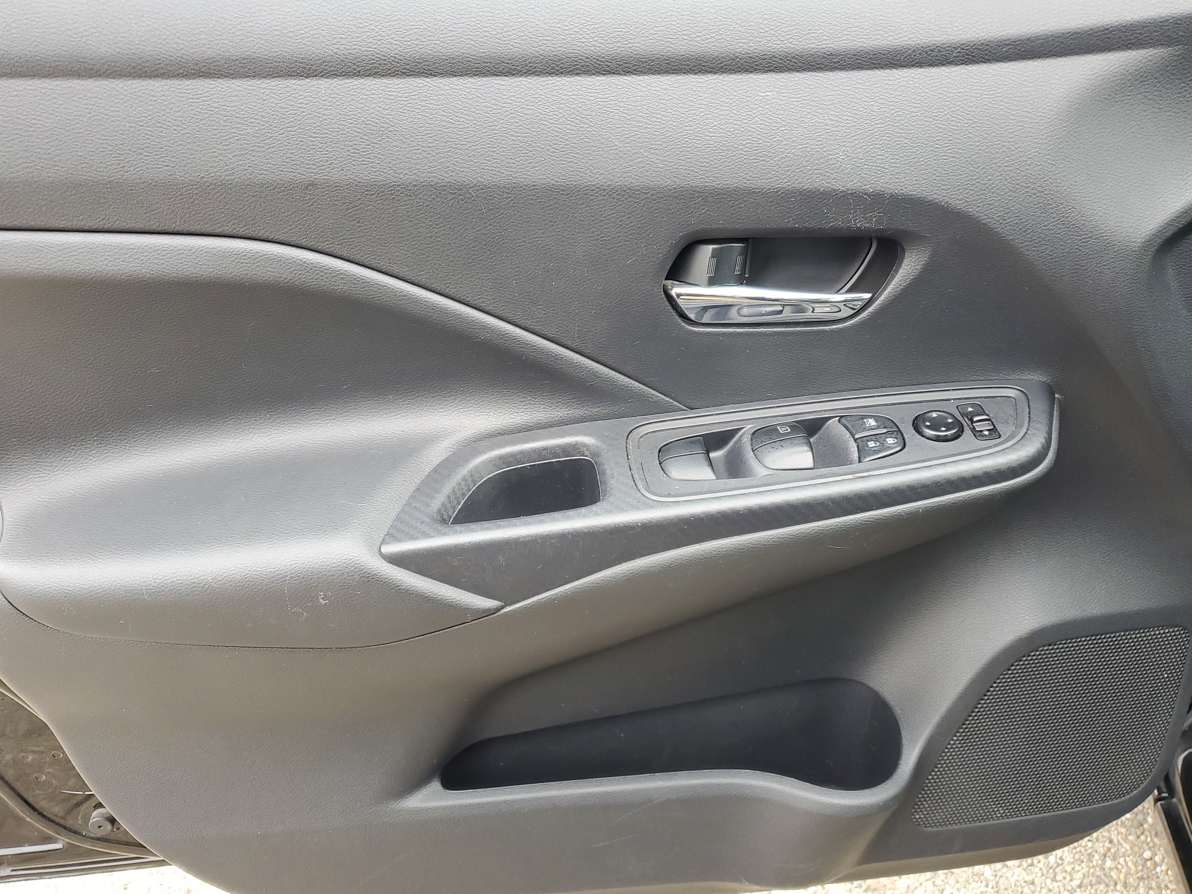 2023 Nissan Versa SV