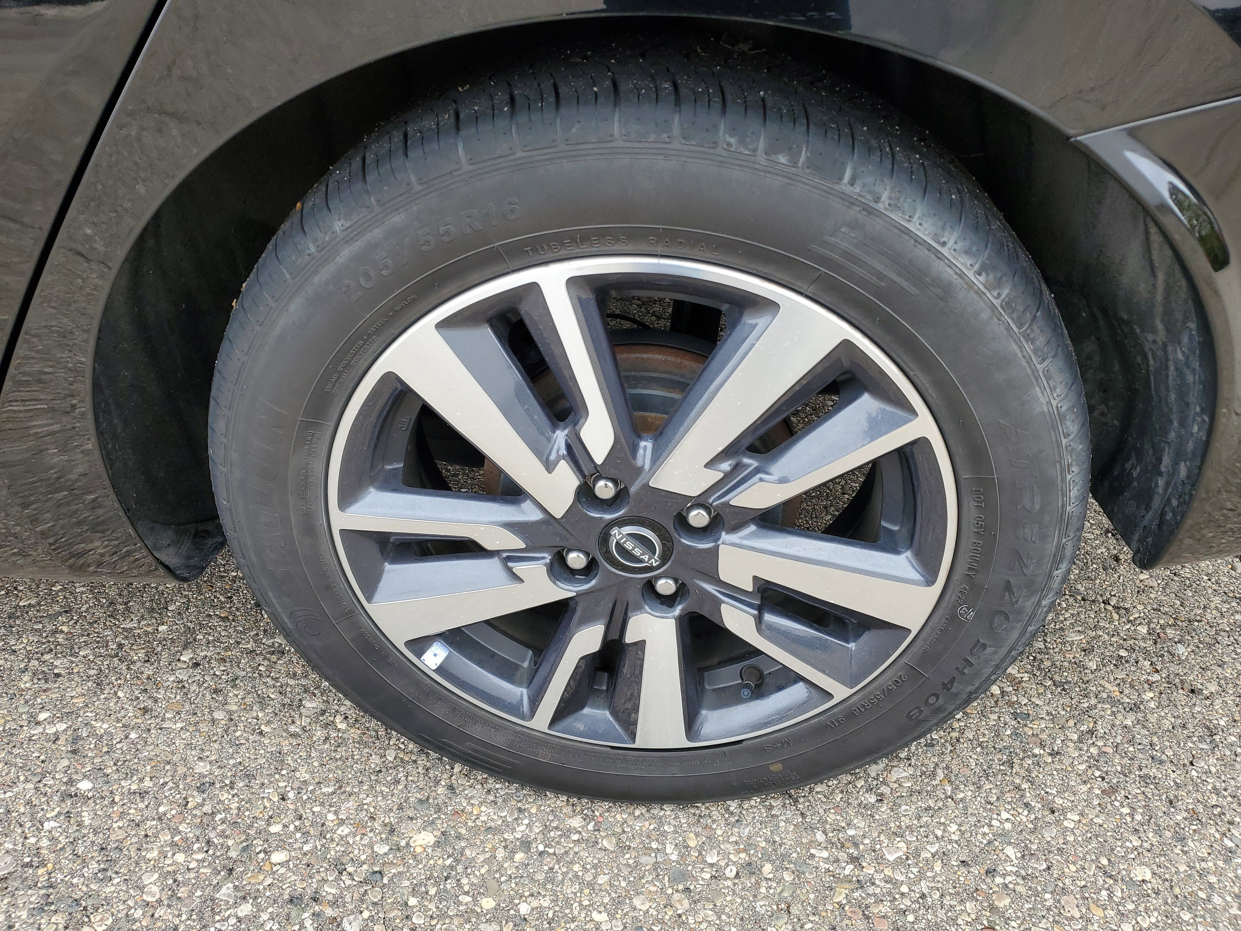 2023 Nissan Versa SV