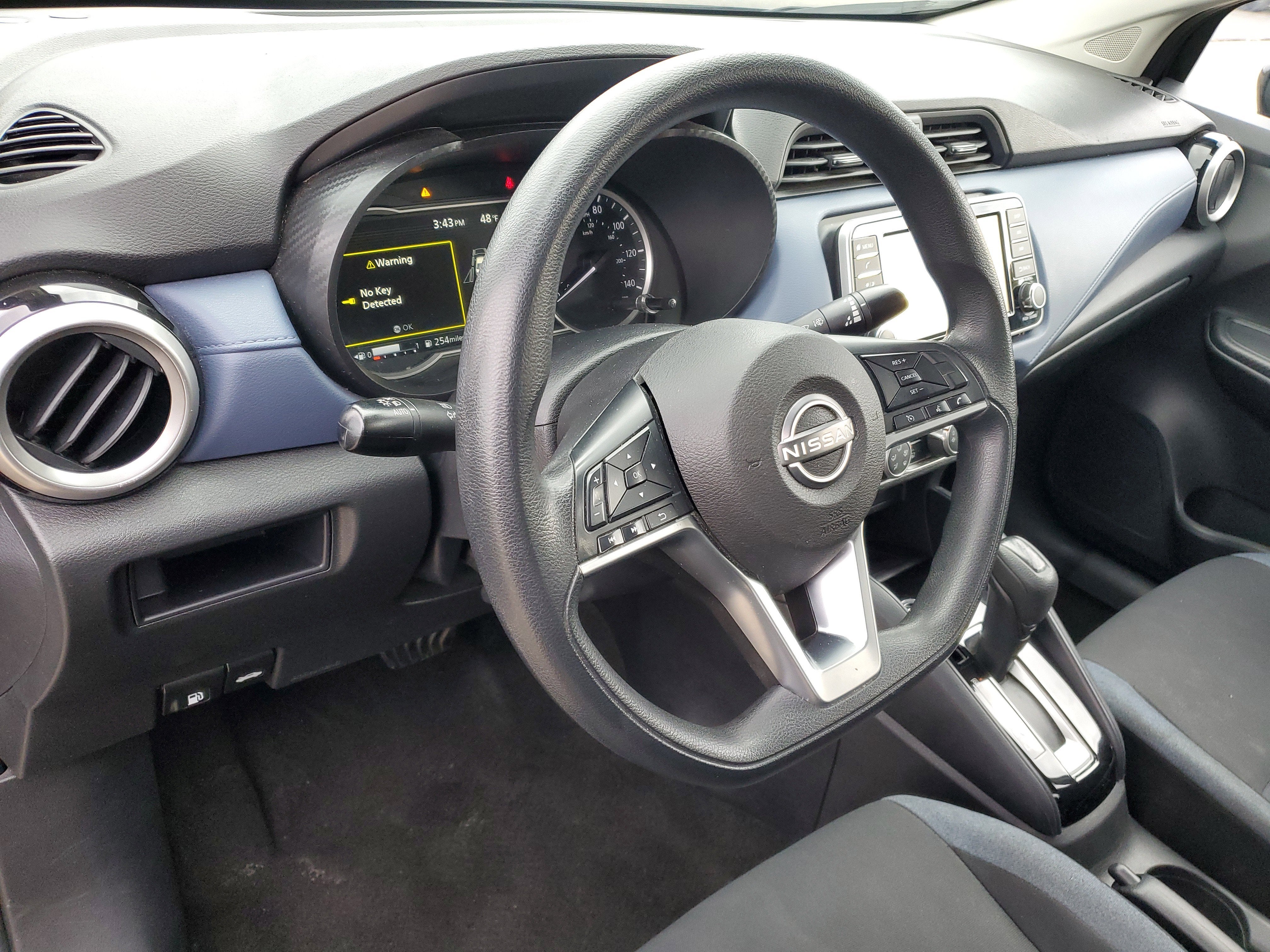 2023 Nissan Versa SV