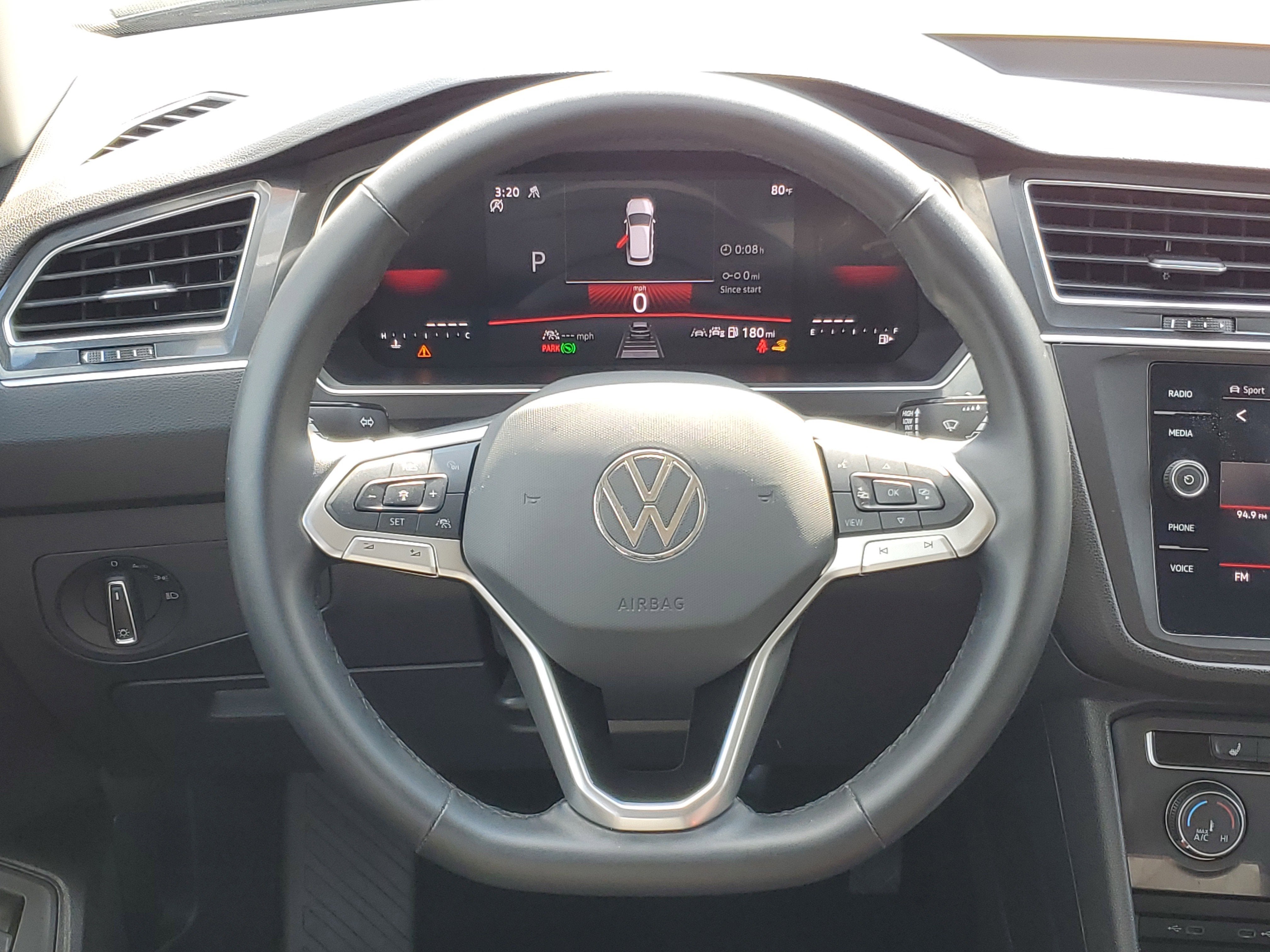 2024 Volkswagen Tiguan SE