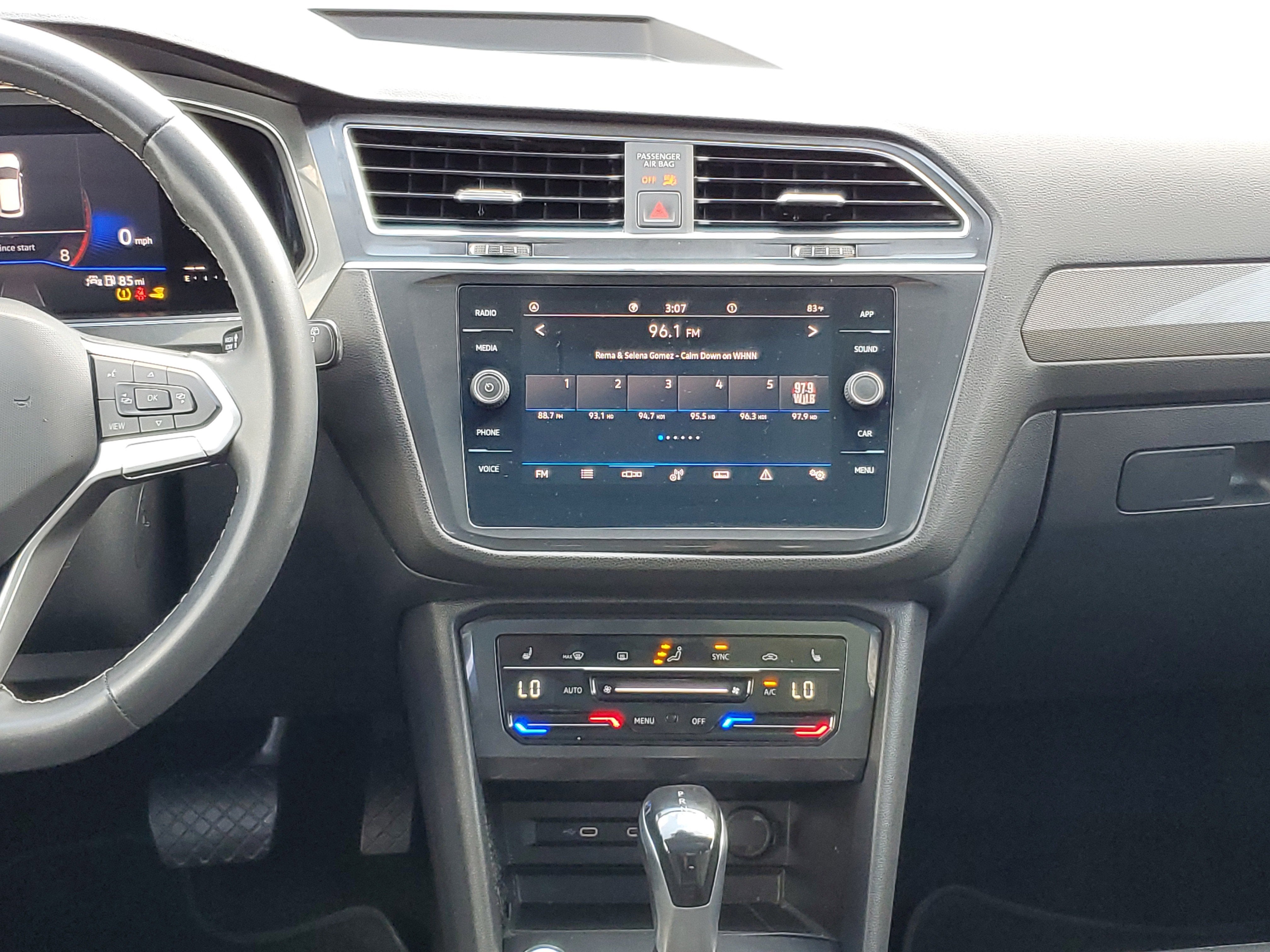 2023 Volkswagen Tiguan 2.0T SE