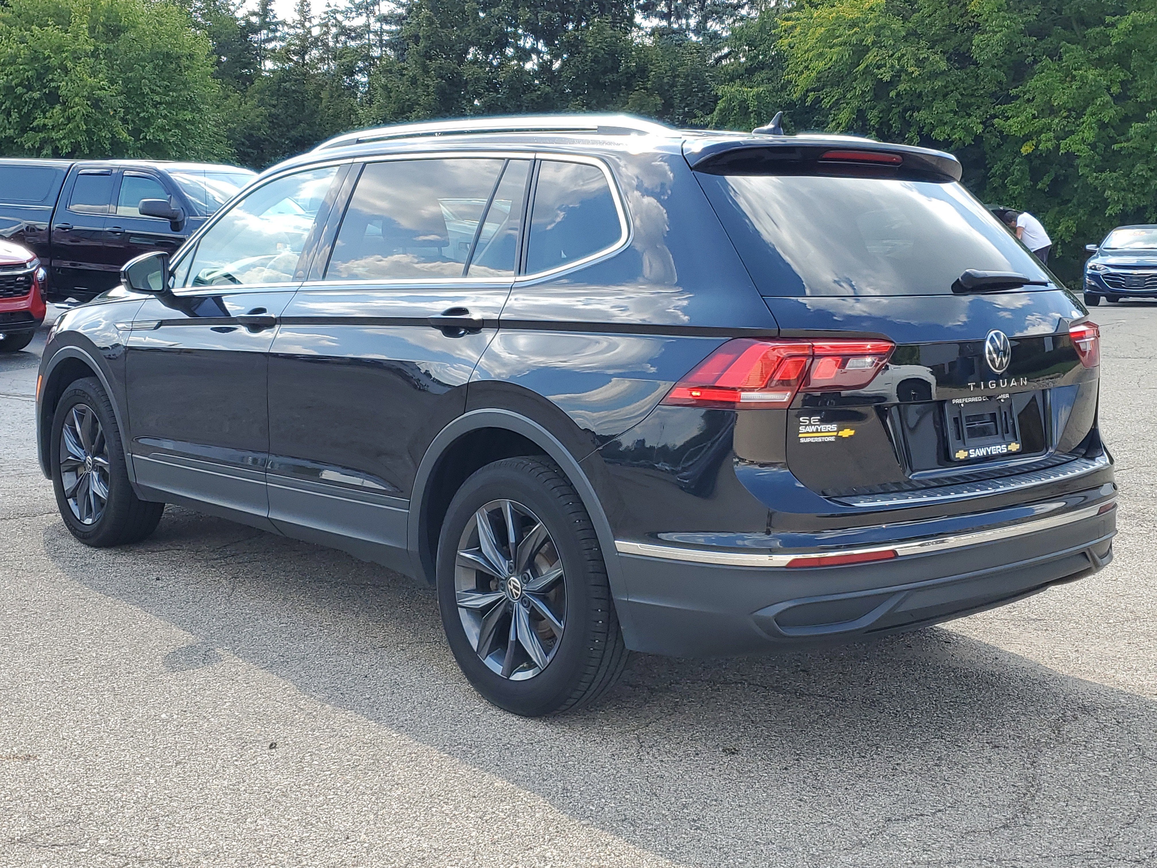 2023 Volkswagen Tiguan 2.0T SE