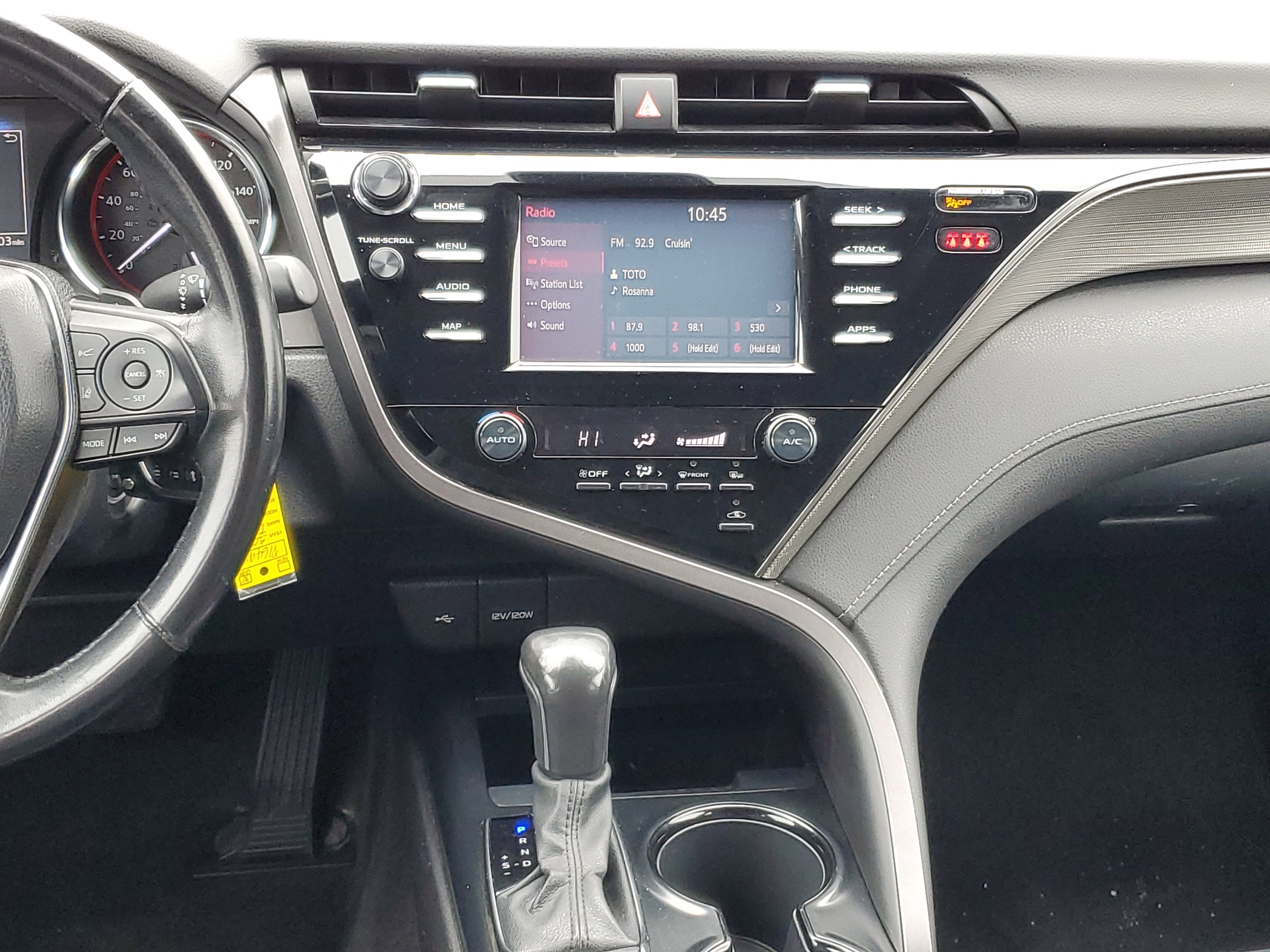 2020 Toyota Camry SE