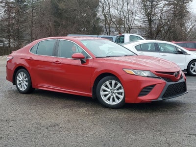2020 Toyota Camry SE