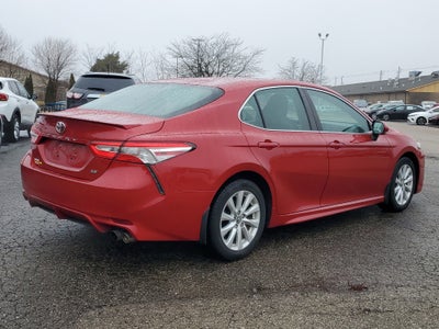 2020 Toyota Camry SE