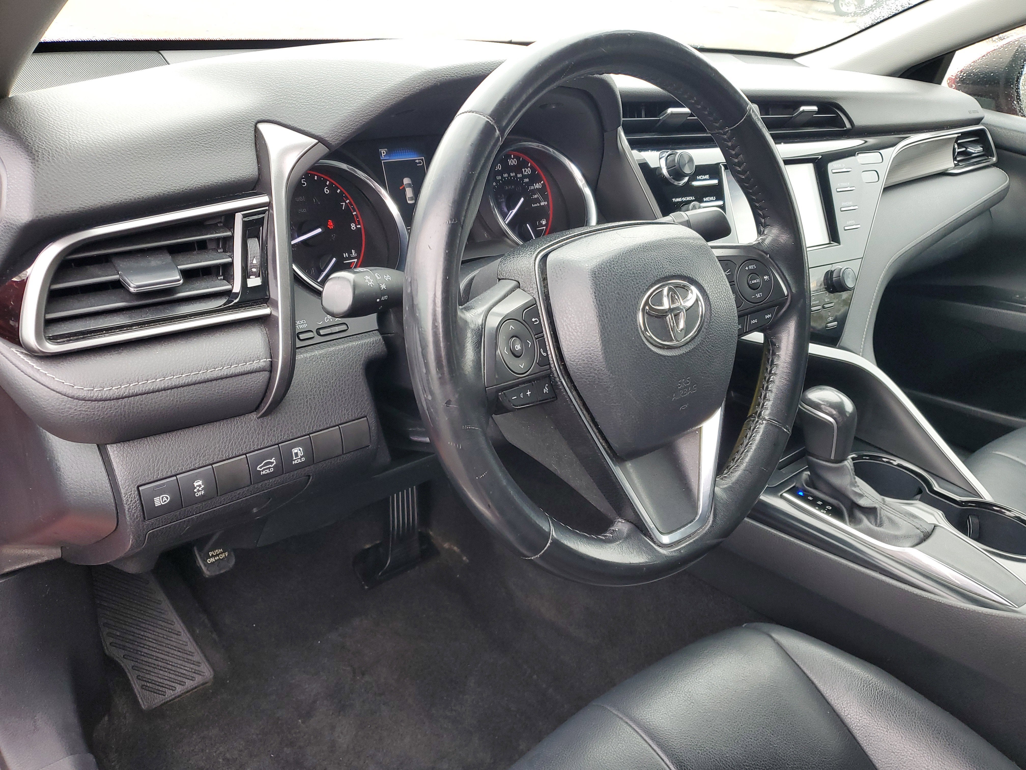 2020 Toyota Camry SE