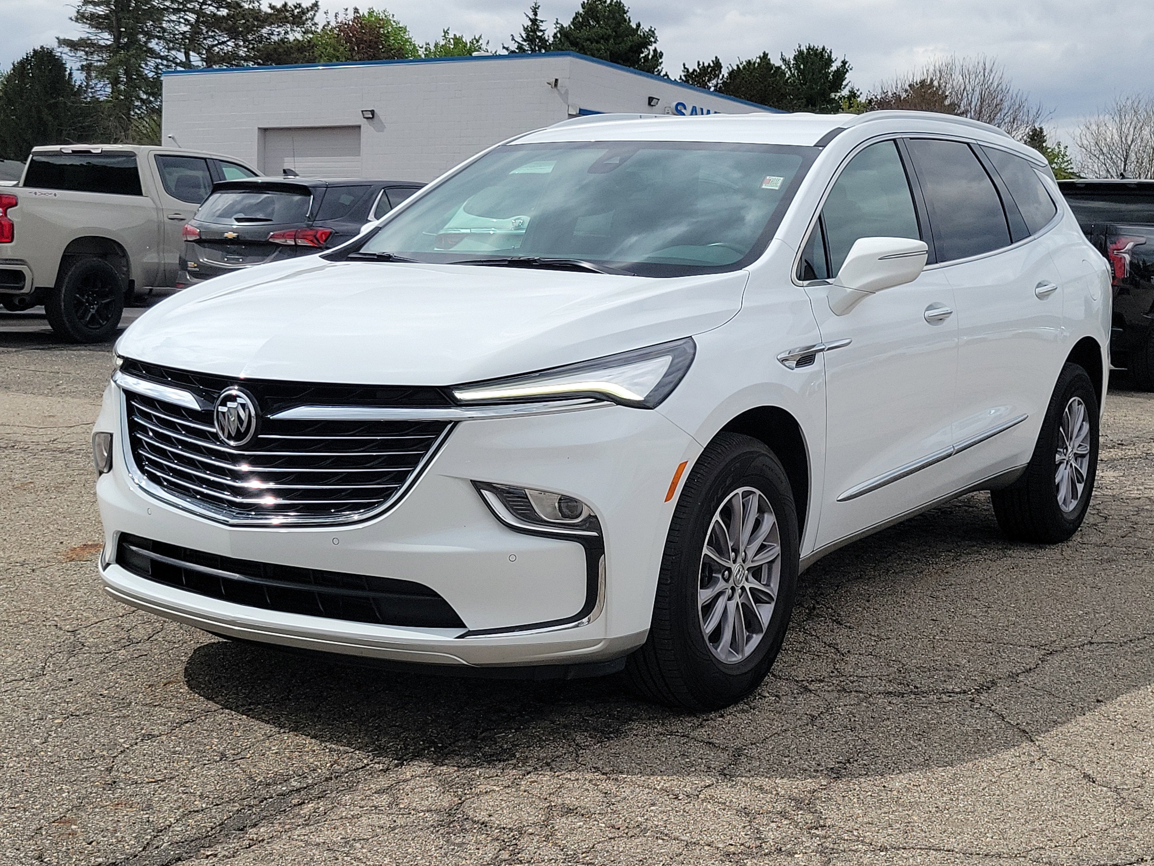2023 Buick Enclave Essence
