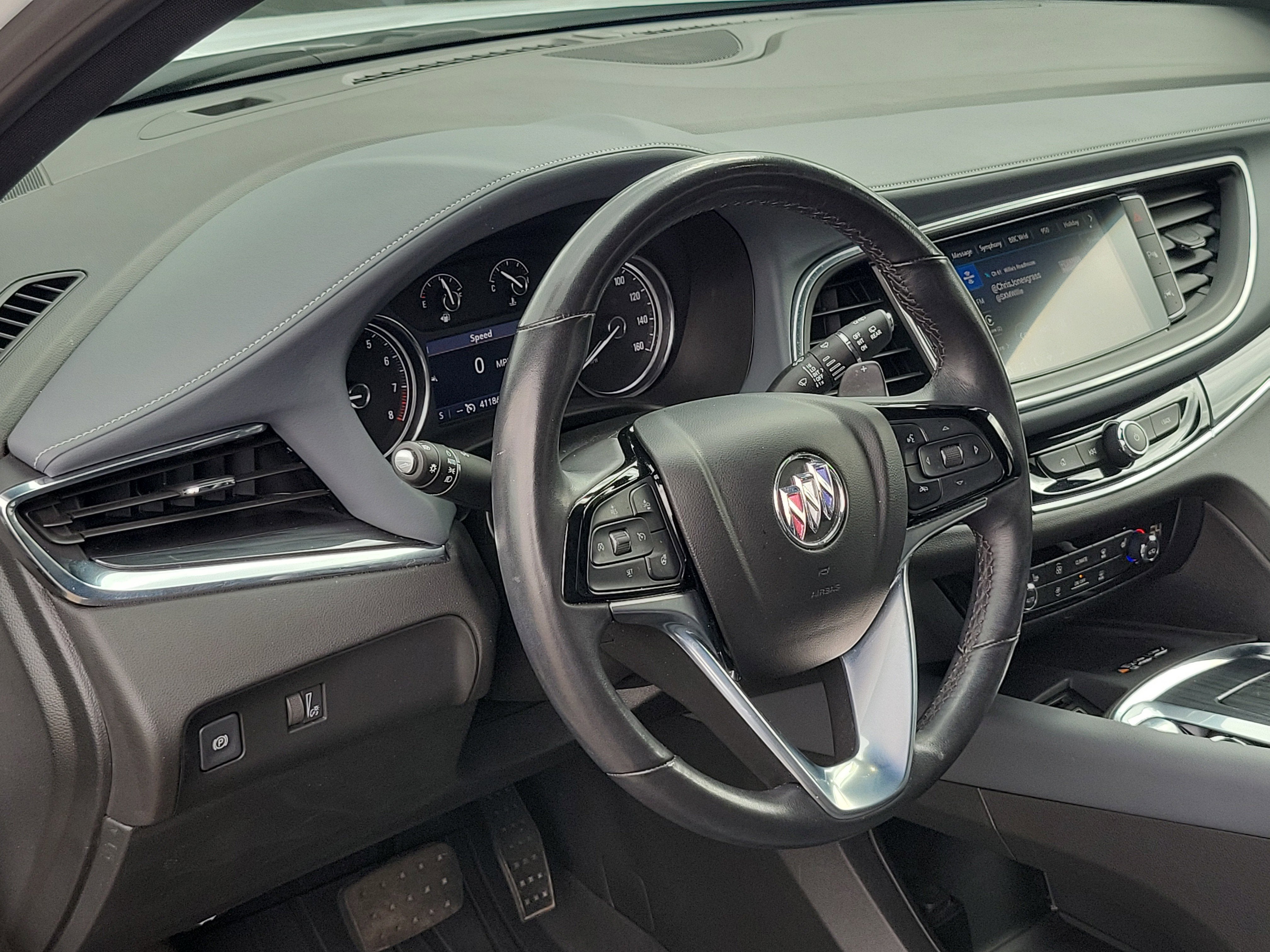 2023 Buick Enclave Essence