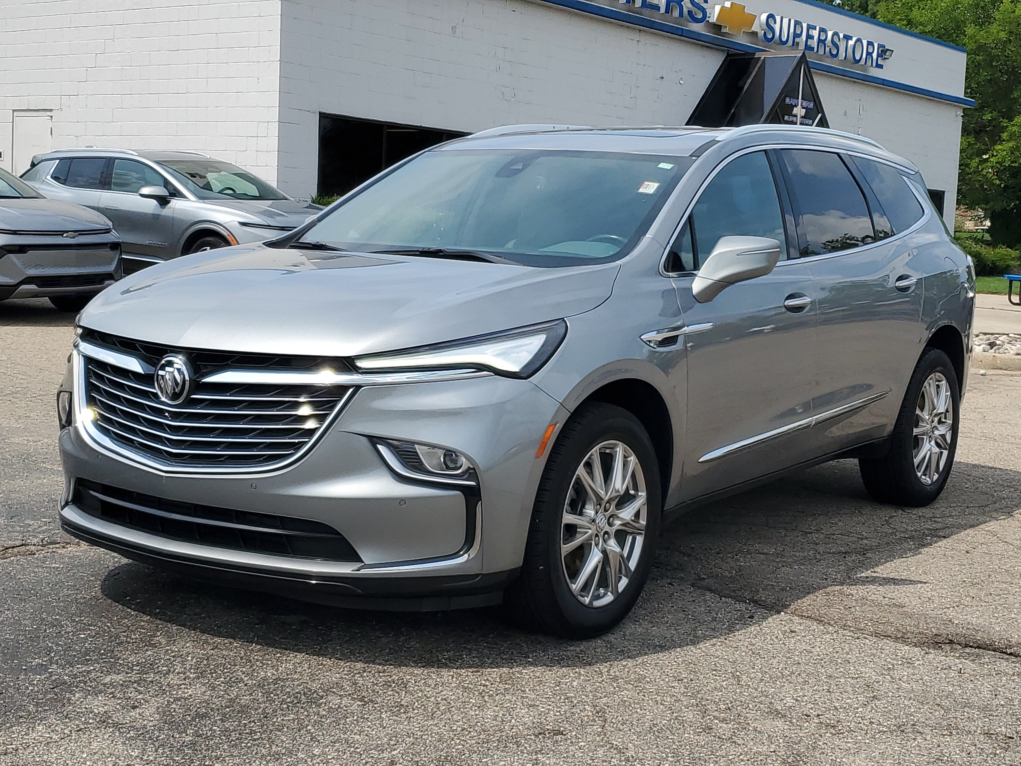 2023 Buick Enclave Essence