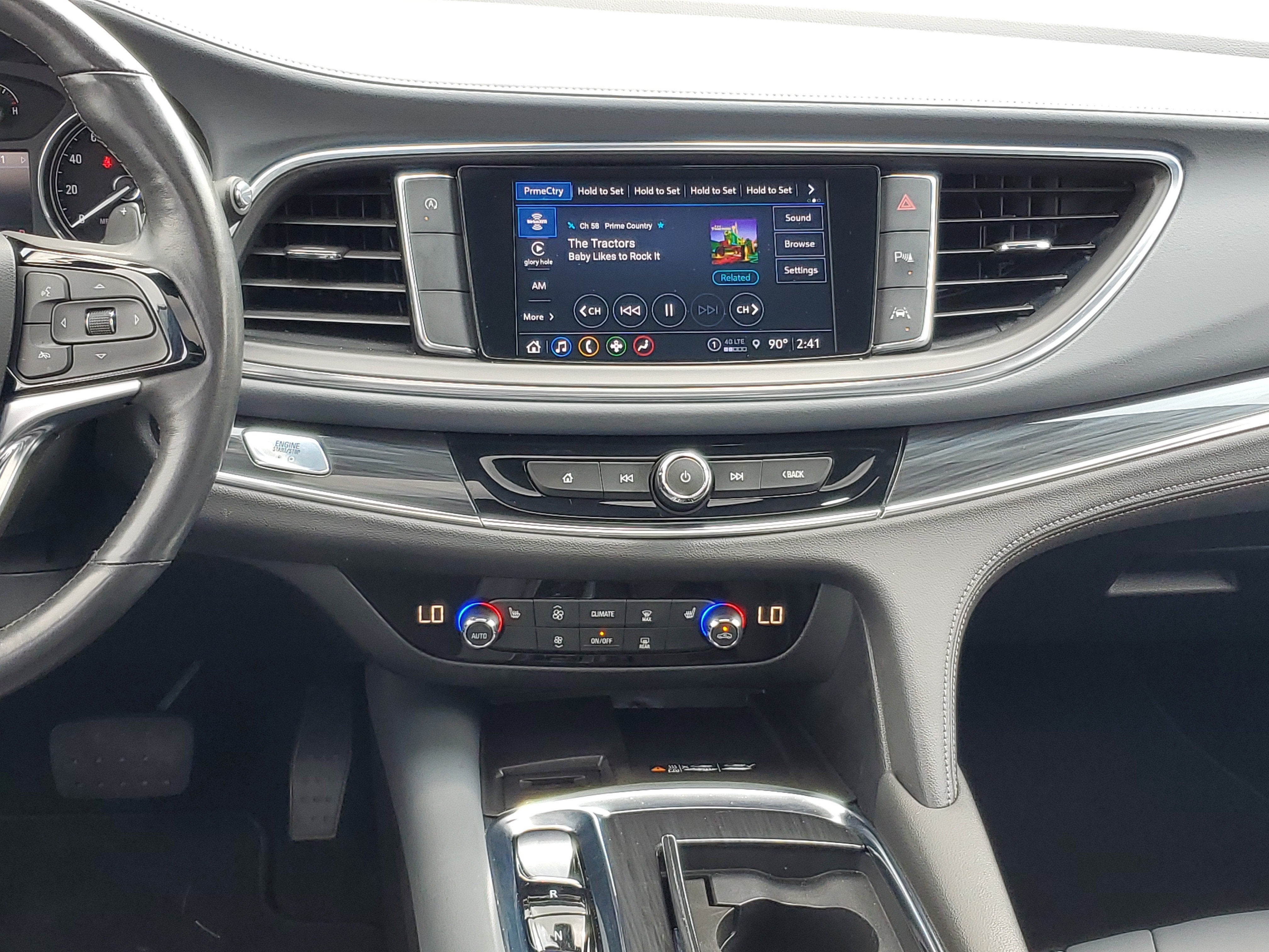 2023 Buick Enclave Essence