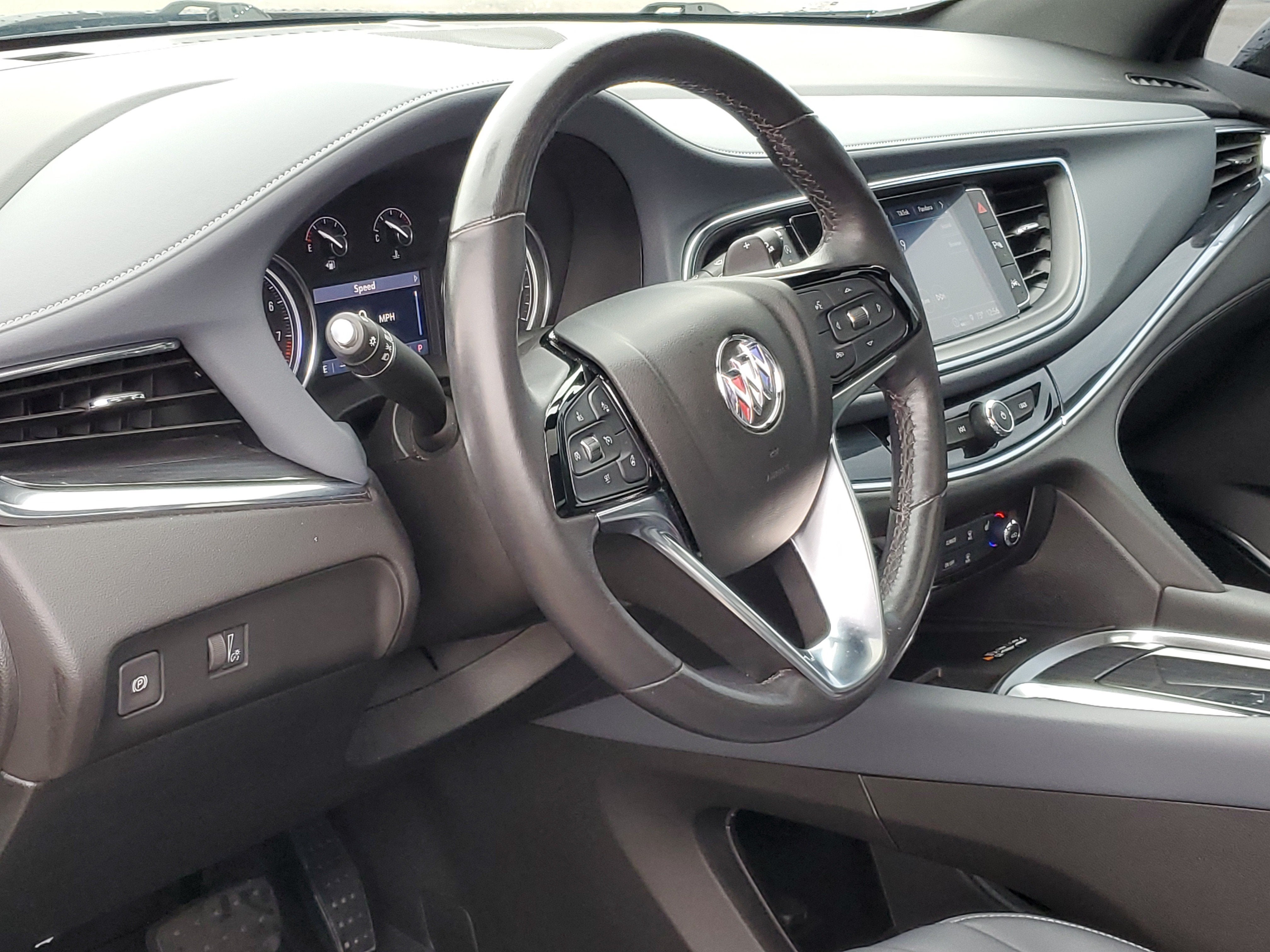 2023 Buick Enclave Essence