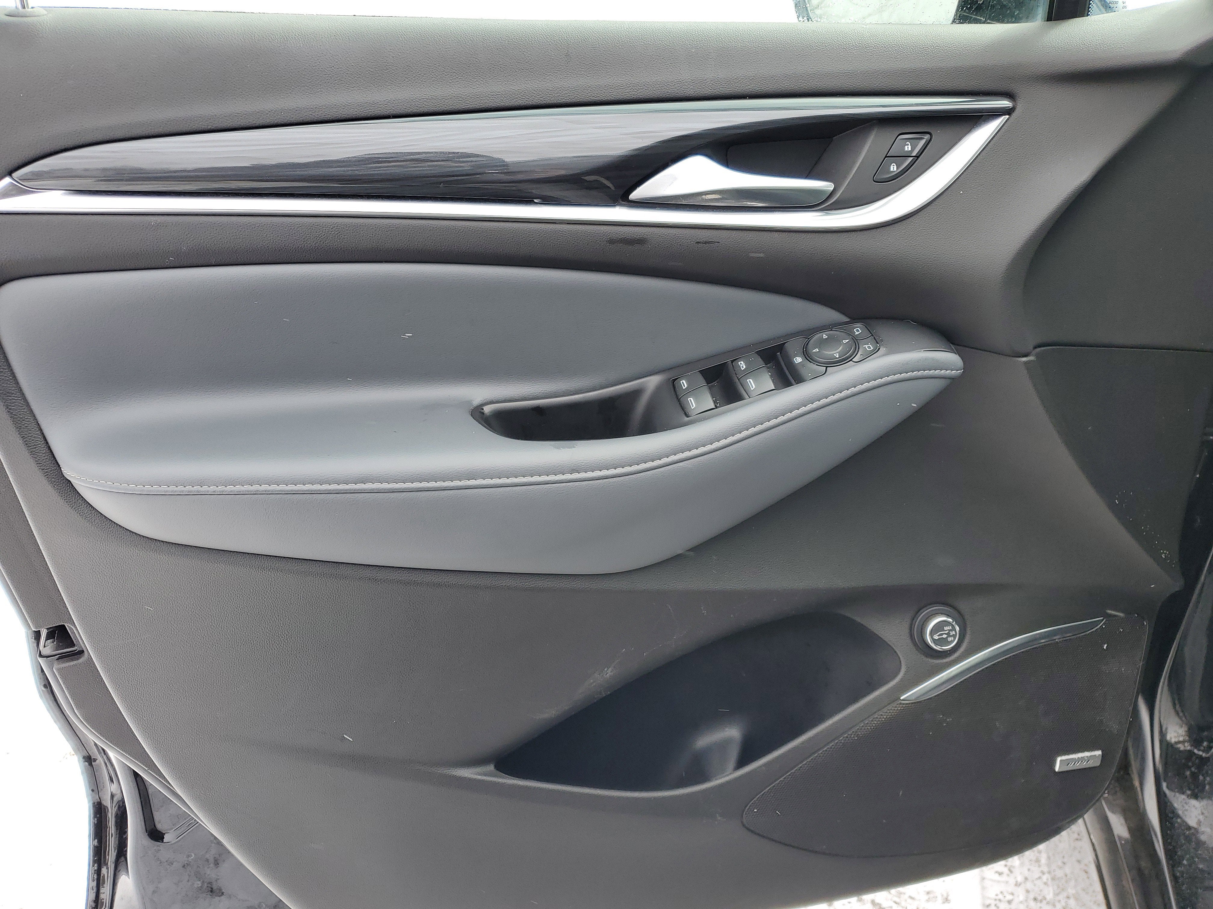 2021 Buick Enclave Essence