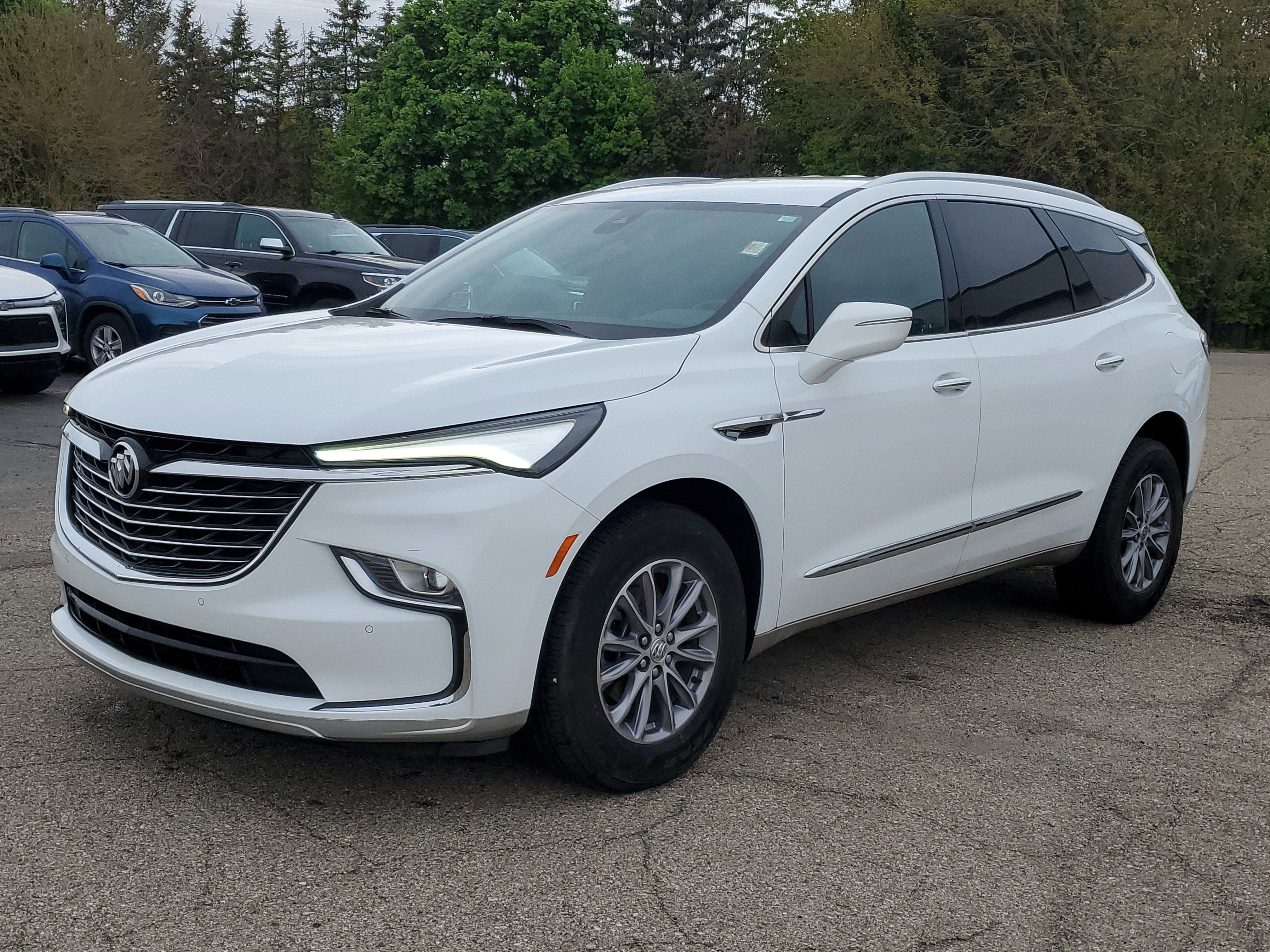 2023 Buick Enclave Essence