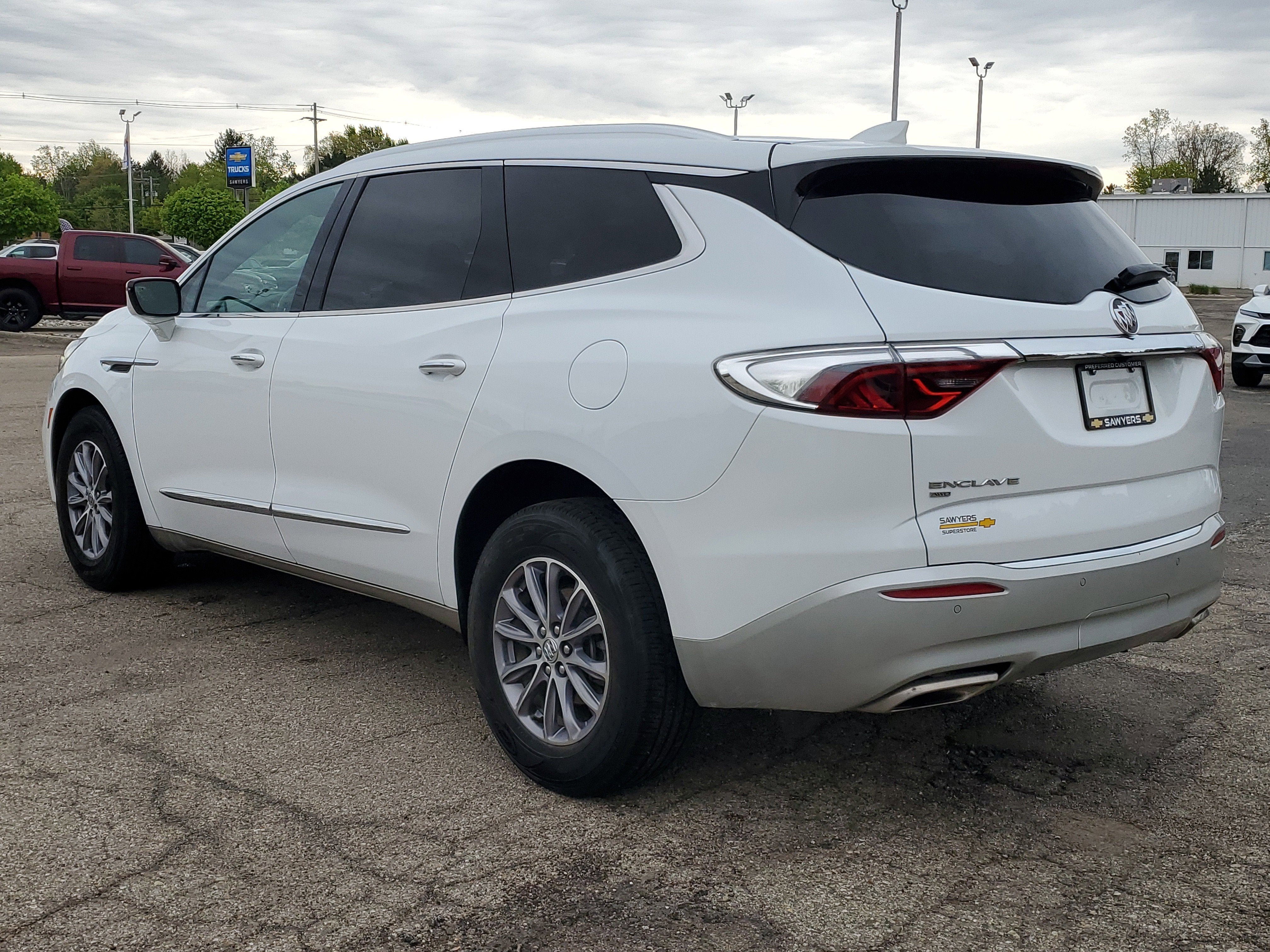 2023 Buick Enclave Essence