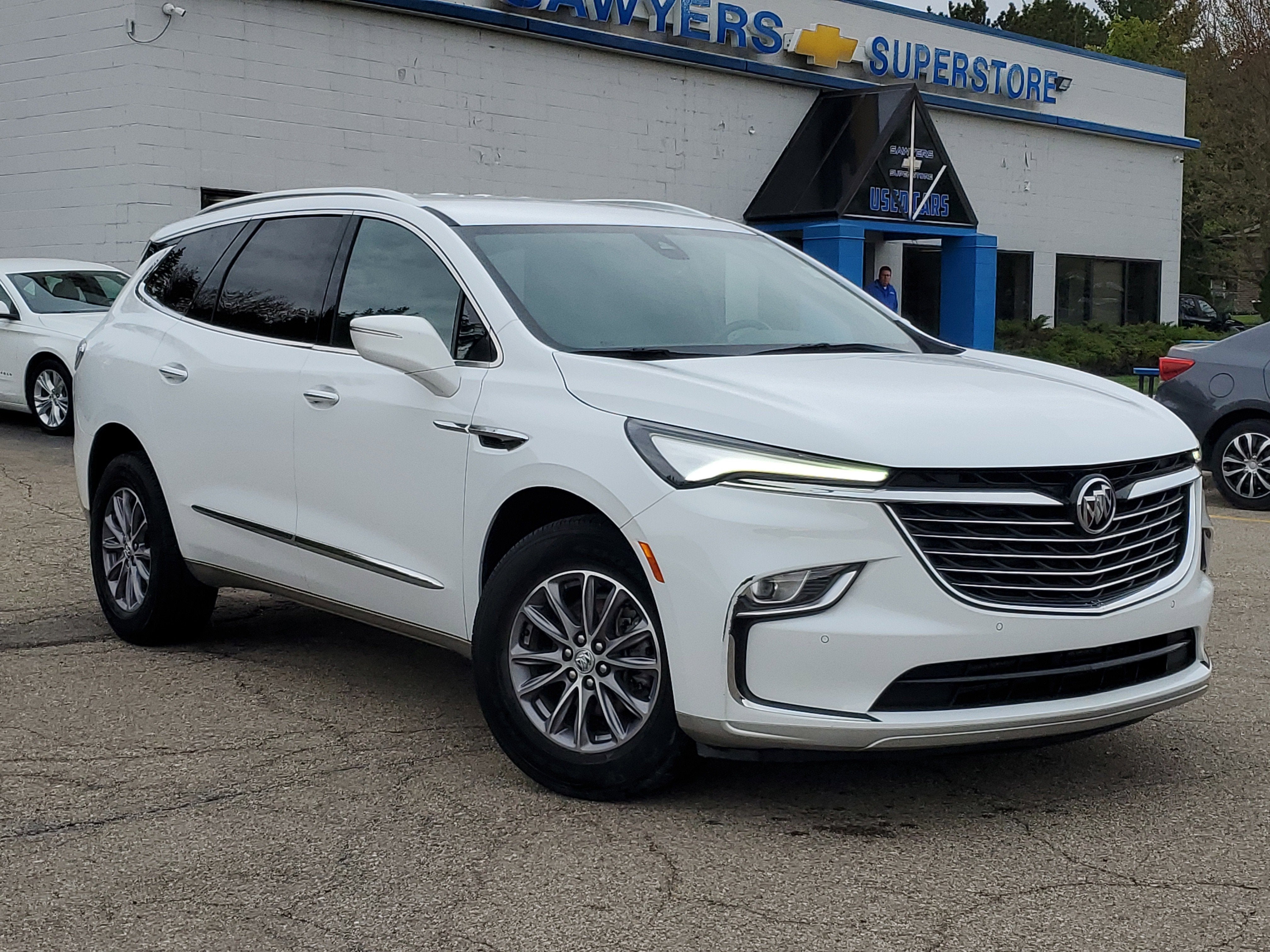 2023 Buick Enclave Essence