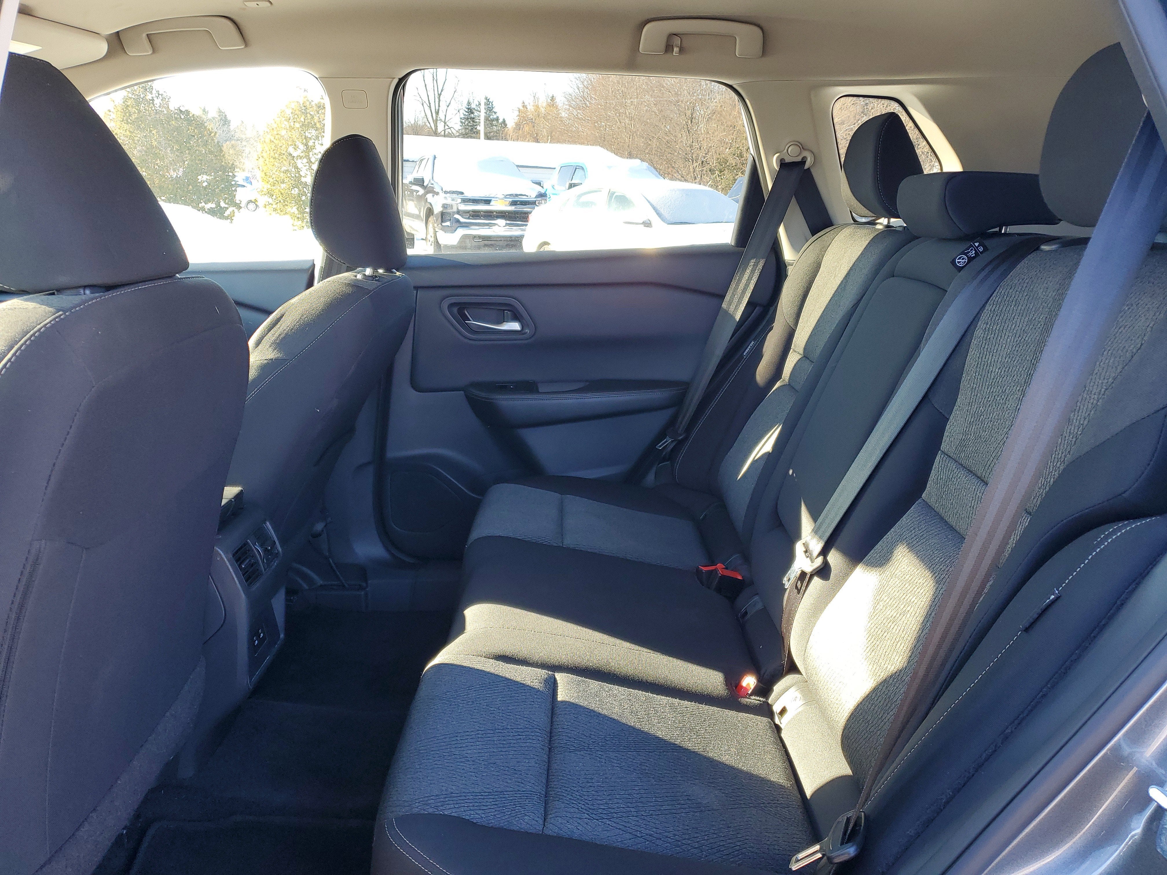 2024 Nissan Rogue SV